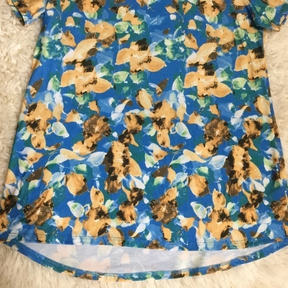 LuLaRoe Size Small Top - Picture 4 of 7